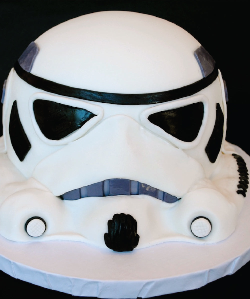 Storm trooper shops cake