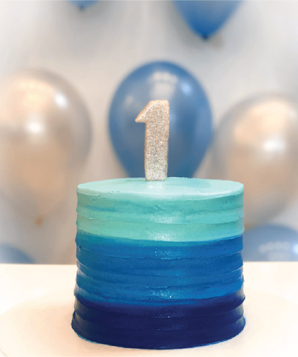 Blue 4 Smash Cake  HollywoodBakedGoods