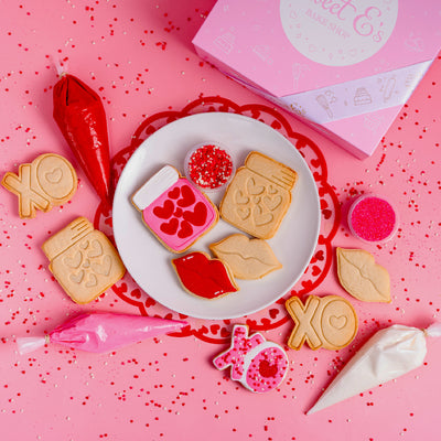 DIY Valentine XOXO Cookie Kit