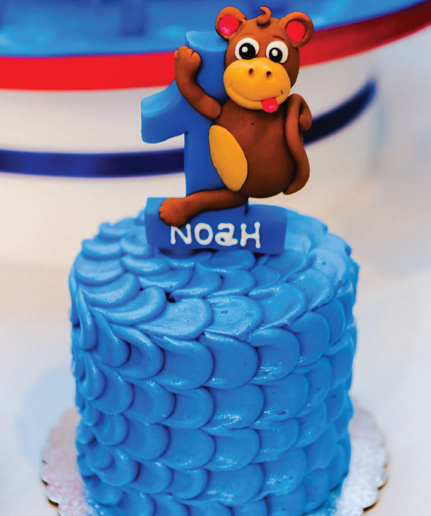 Lola's Cupcakes Monkey Animal Themed Birthday Cake - YouTube